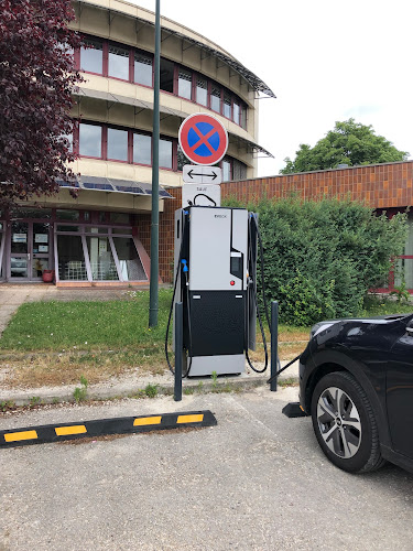 Borne de recharge de véhicules électriques SDE Aube Charging Station Troyes