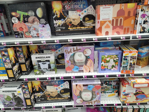 Variety Store «Five Below», reviews and photos, 15003 N Dale Mabry Hwy, Tampa, FL 33618, USA