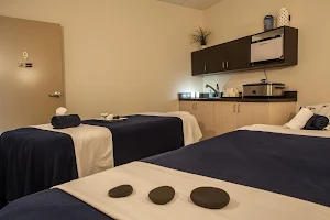 Hand & Stone Massage and Facial Spa - Bayview Village image