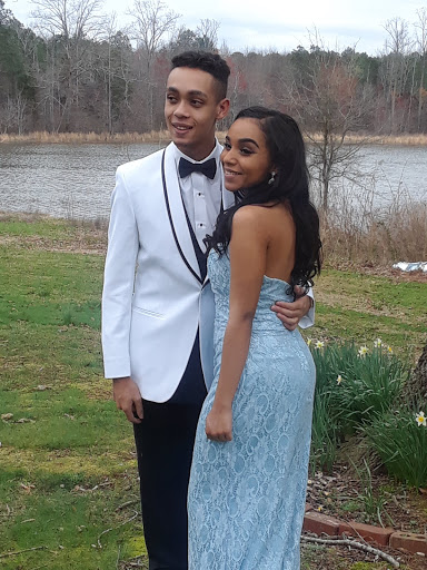 Bridal Shop «Michael Mason Bridal & Photography», reviews and photos, 719 Bank St NE, Decatur, AL 35601, USA