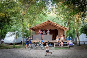 Camping Ô P'tit Marais image