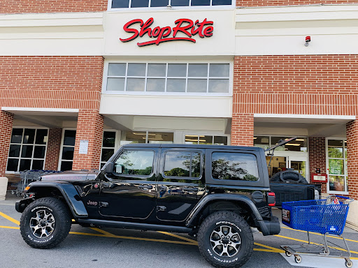 Grocery Store «ShopRite of Southbury», reviews and photos, 775 Main St S, Southbury, CT 06488, USA