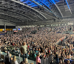 QUARTERBACK Immobilien ARENA photo