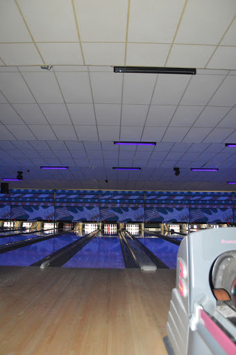 Bowling Alley «Blue Valley Lanes Inc», reviews and photos, 495 E Moorestown Rd, Wind Gap, PA 18091, USA