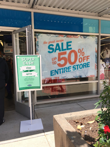 Clothing Store «Old Navy», reviews and photos, 5625 Bay St, Emeryville, CA 94608, USA