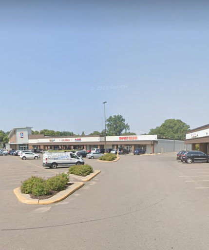 Shopping Mall «Sibley Plaza», reviews and photos, 2401 7th St W, St Paul, MN 55116, USA