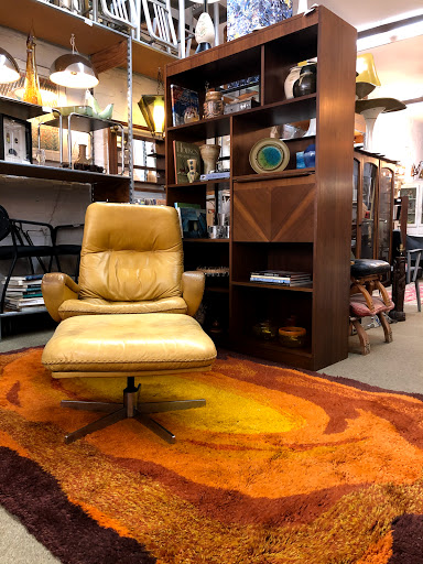 Used Furniture Store «Furniture Lounge», reviews and photos, 11 E University Ave, Champaign, IL 61820, USA