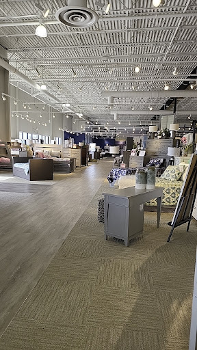 Shopping Mall «Furniture Row Shopping Center», reviews and photos, 1334 N Eastgate Ave, Springfield, MO 65802, USA