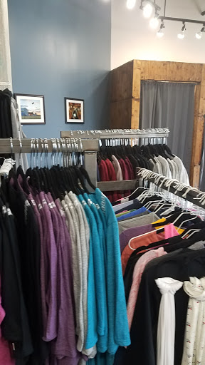 Clothing Store «Rubber City Clothing», reviews and photos, 18 N High St, Akron, OH 44308, USA