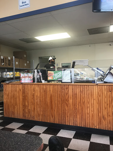 Sandwich Shop «Lennys Subs», reviews and photos, 22 N Front St #111, Memphis, TN 38103, USA