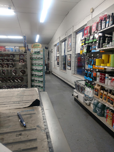 Auto Parts Store «Carquest Auto Parts», reviews and photos, 36 Robert Smalls Pkwy, Beaufort, SC 29906, USA