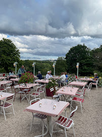 Atmosphère du Restaurant Chalet de l'Oasis à Saint-Cloud - n°20