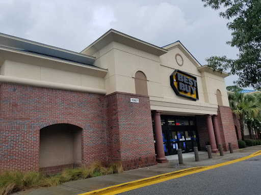 Electronics Store «Best Buy», reviews and photos, 1007 Fording Island Rd, Bluffton, SC 29910, USA