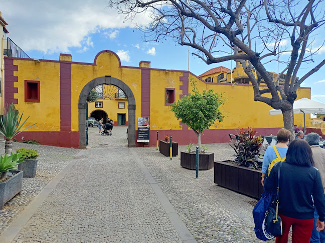 R. Portão de São Tiago 21, 9060-250 Funchal, Portugal