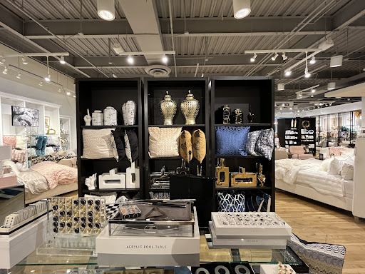 Furniture Store «Z Gallerie - Woodfield Mall», reviews and photos, 134 Woodfield Mall, Schaumburg, IL 60173, USA