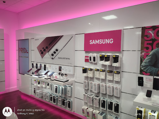 Cell Phone Store «T-Mobile», reviews and photos, 1424 N Expy, Griffin, GA 30223, USA