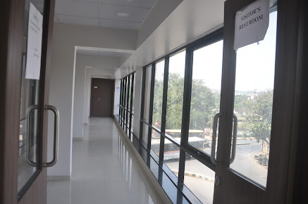 Universal Hospital - Universal Hospital