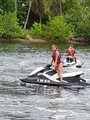 Tour Operator «Fun Center Fort Lauderdale , Tours, Rentals. Segway, Scooter, Jet Ski, Boat, ....», reviews and photos, 1040 Bayview Dr, Fort Lauderdale, FL 33304, USA