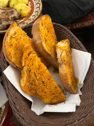 Izbata Tavern - Ресторант