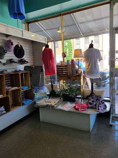 Gift Shop «Hurst Discount Drug And Soda Fountain», reviews and photos, 102 N 3rd St, Bardstown, KY 40004, USA