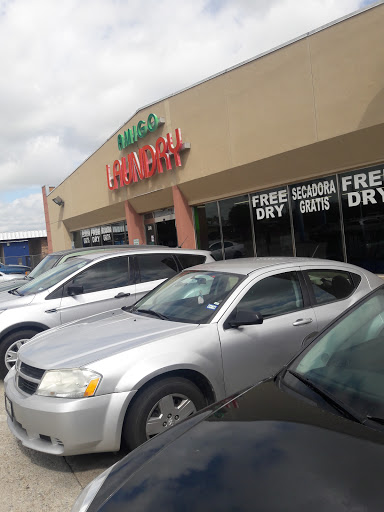 Laundromat «Amigo Laundry», reviews and photos, 3349 Country Club Dr W, Irving, TX 75038, USA