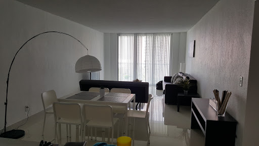 Park «Heritage Park», reviews and photos, 19200 Collins Ave, Sunny Isles Beach, FL 33160, USA