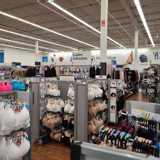 Discount Store «Walmart», reviews and photos, 70 Pleasant Valley St, Methuen, MA 01844, USA