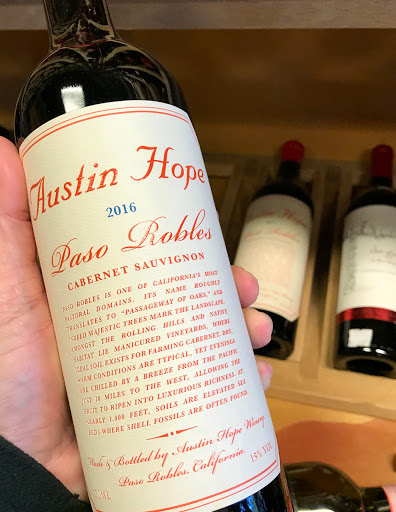 Wine Store «Yiannis Wine Shop», reviews and photos, 401 N Great Neck Rd #123, Virginia Beach, VA 23454, USA