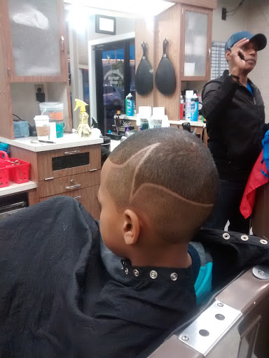 Barber Shop «Greenbriar Barber Shop», reviews and photos, 1339 W 86th St, Indianapolis, IN 46260, USA