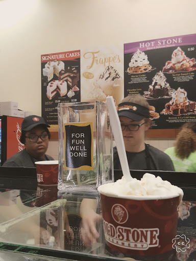 Ice Cream Shop «Cold Stone Creamery», reviews and photos, 3220 Farnam St #2107, Omaha, NE 68131, USA