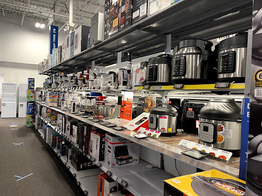 Electronics Store «Best Buy», reviews and photos, 1501 New Britain Ave, West Hartford, CT 06110, USA