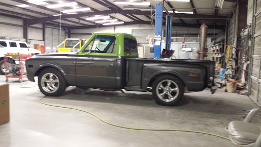 Auto Body Shop «Clifton Body Shop», reviews and photos, 5107 Jenny Lind Rd, Fort Smith, AR 72901, USA