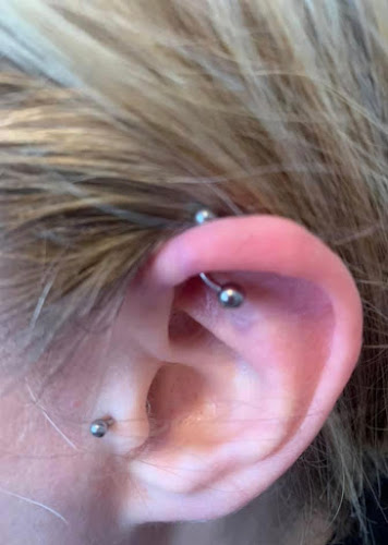 Reviews of Michelles Mobile Body Piercing in Reading - Tatoo shop