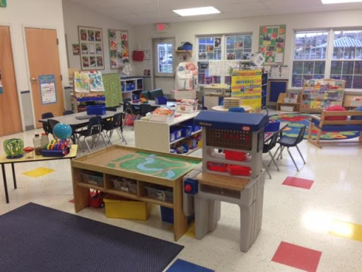 Day Care Center «Kirkwood West KinderCare», reviews and photos, 13550 Big Bend Rd, Kirkwood, MO 63122, USA