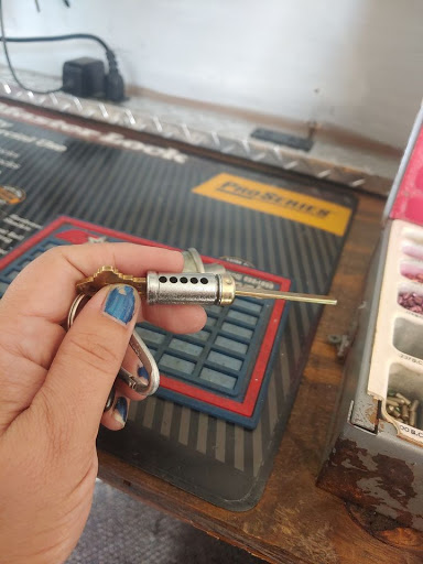 Locksmith «Clinton Locks LLC», reviews and photos, 3238 N High St, Columbus, OH 43202, USA