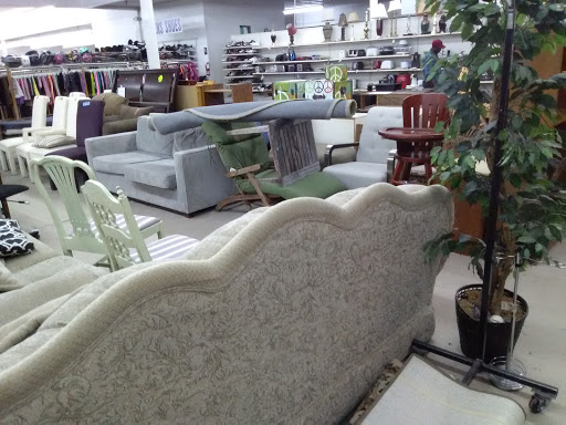Thrift Store «Community Thrift Store», reviews and photos, 6015 Edgewater Dr, Orlando, FL 32810, USA