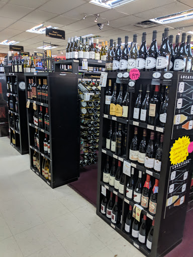 Liquor Store «Liquor World», reviews and photos, 136 Berlin Rd, Cromwell, CT 06416, USA
