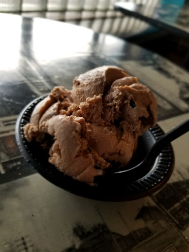 Cafe «Cream City Ice Cream & Coffee House», reviews and photos, 119 W Broad St, Cookeville, TN 38501, USA