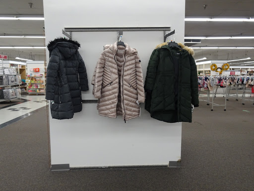 Clothing Store «Burlington Coat Factory», reviews and photos, 1955 E Joppa Rd, Parkville, MD 21234, USA