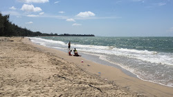 Foto von Black Sand Beach mit sehr sauber Sauberkeitsgrad