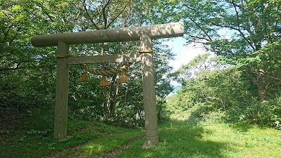 神明社 鳥居