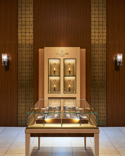 Watch Store «Patek Philippe & Rolex Boutiques by Razny Jewelers», reviews and photos, 109 E Oak St, Chicago, IL 60611, USA