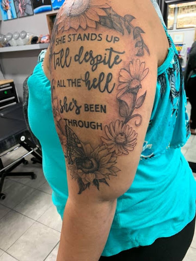 Tattoo Shop «Ink Pit Tattoo», reviews and photos, 5201 N Beach St #117, Fort Worth, TX 76137, USA