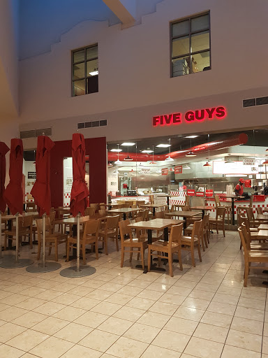 Movie Theater «AMC Aventura 24», reviews and photos, 19501 Biscayne Blvd #3001, Aventura, FL 33180, USA