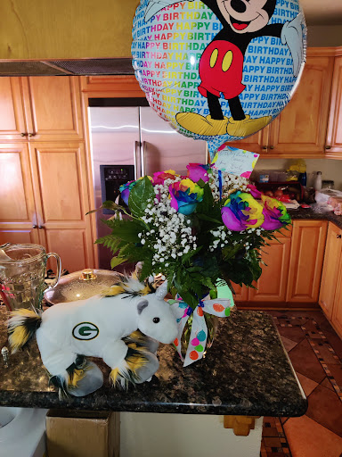 Alexas Flowers image