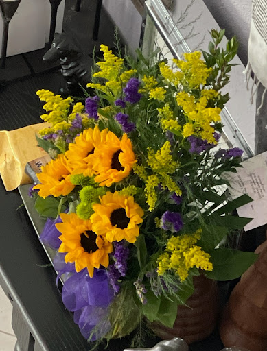 Florist «Joy Flower Shop», reviews and photos, 7630 Fair Oaks Blvd, Carmichael, CA 95608, USA