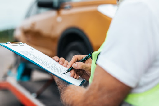 In & Out Towing Dallas