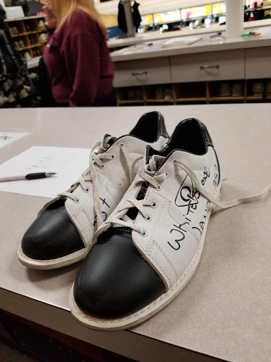 Bowling Alley «Whitestone Lanes», reviews and photos, 30-05 Whitestone Expy, Flushing, NY 11354, USA