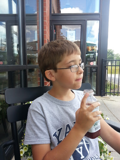 Coffee Shop «Starbucks», reviews and photos, 950 Sheridan Rd, Highwood, IL 60040, USA