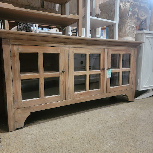 Furniture Store «Nadeau - Furniture with a Soul», reviews and photos, 7400 Kenwood Rd, Cincinnati, OH 45236, USA